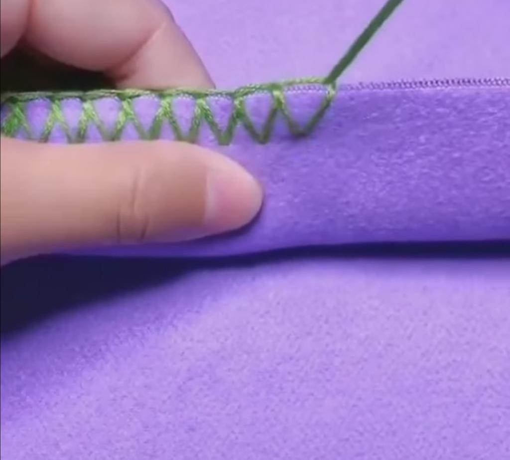 Как шить трикотаж на обычной швейной машине: как прошить, шитье на машинке без оверлока, каким швом, иглой правильно сшить вязаный