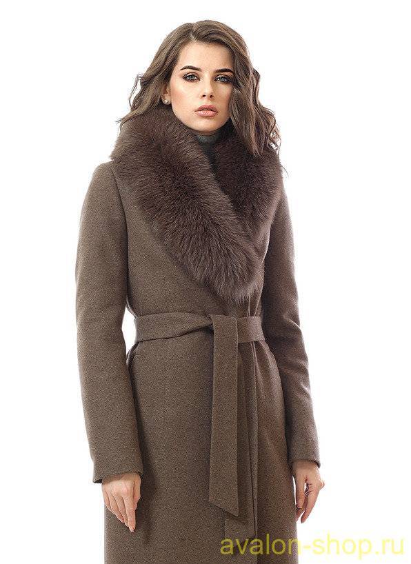 Как выбрать женское зимнее пальто с мехом на сильный мороз