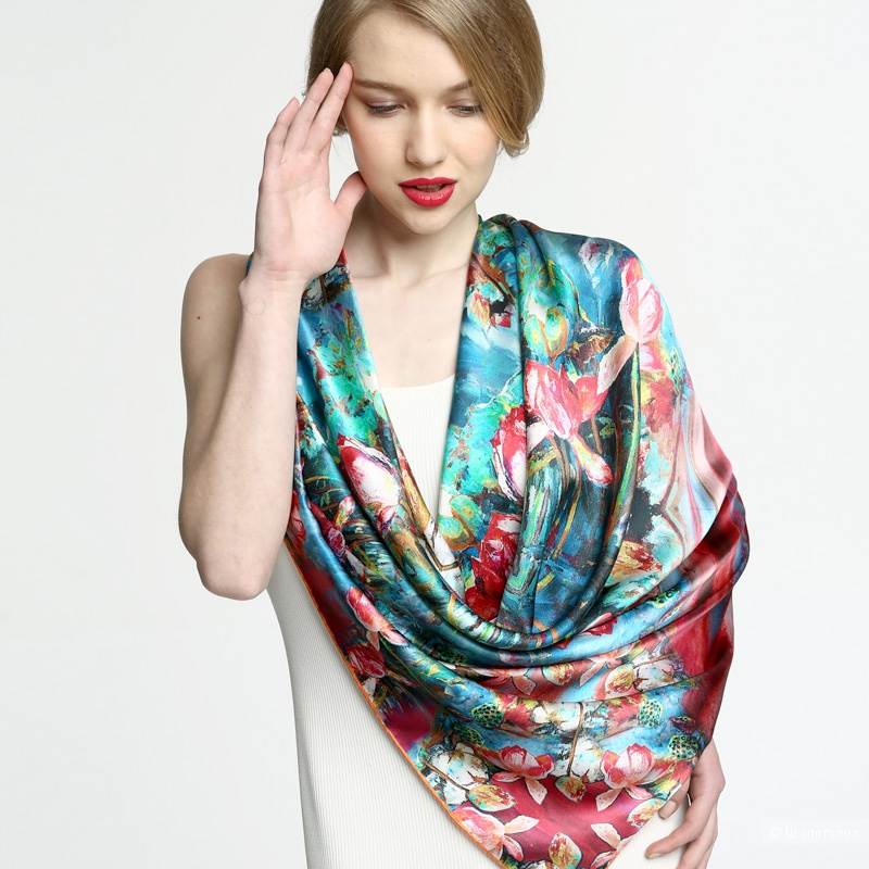 Шелковые платки - модные тенденции шелковых платков