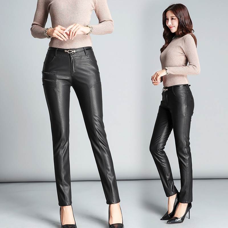 Примеры комбинирования женских кожаных брюк с одеждой