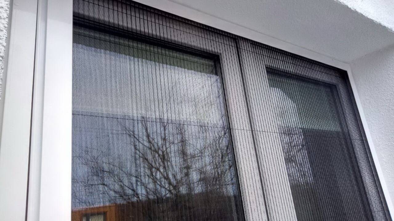 Москитные сетки плиссе на окна. характеристики. особенности эксплуатации | окно у дома