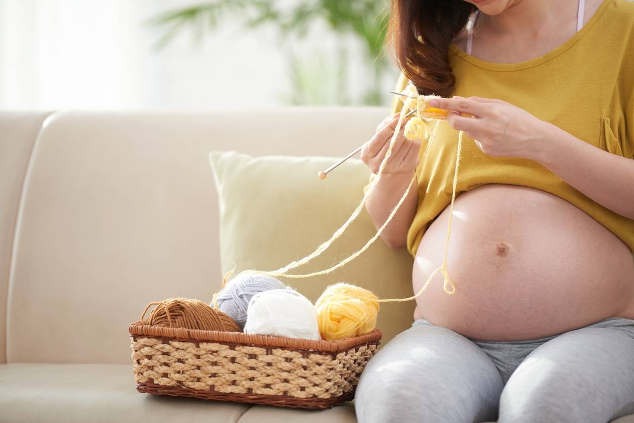 Почему беременным нельзя вязать и шить?