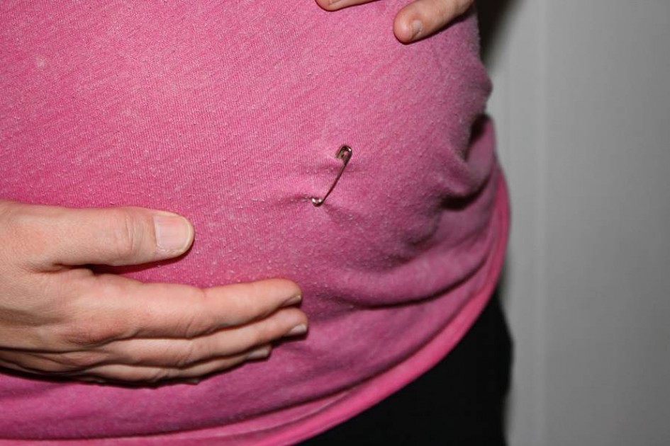 Можно ли шить беременным: стоит ли верить приметам