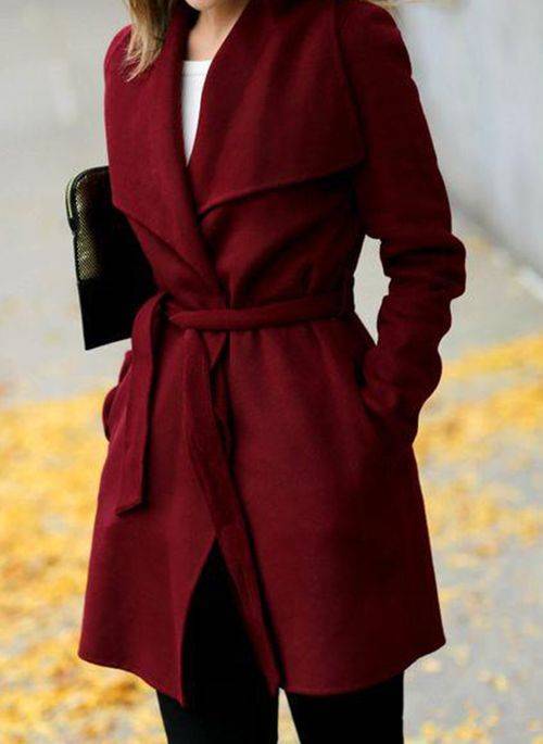 Как подобрать демисезонное пальто для женщины, которая хочет элегантно выглядеть в зрелом возрасте?