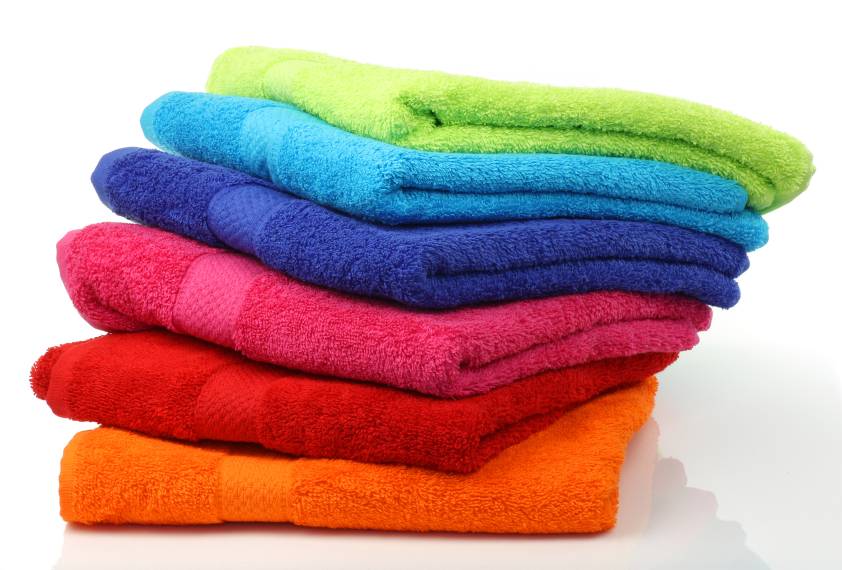Советы врача-дерматолога: как часто нужно менять полотенца и сколько их должно быть