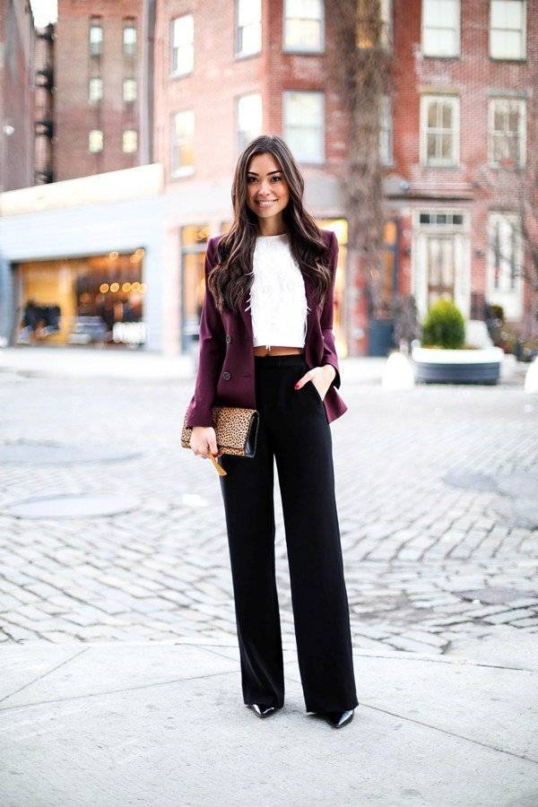 Что носить с черными брюками, чтобы не выглядеть скучно: 10 стильных сочетаний