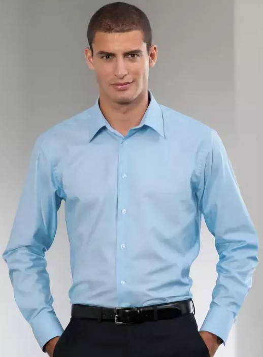Ткань для мужских рубашек является важнейшим критерием их качества, от которого зависит их внешний вид и удобство ношения
