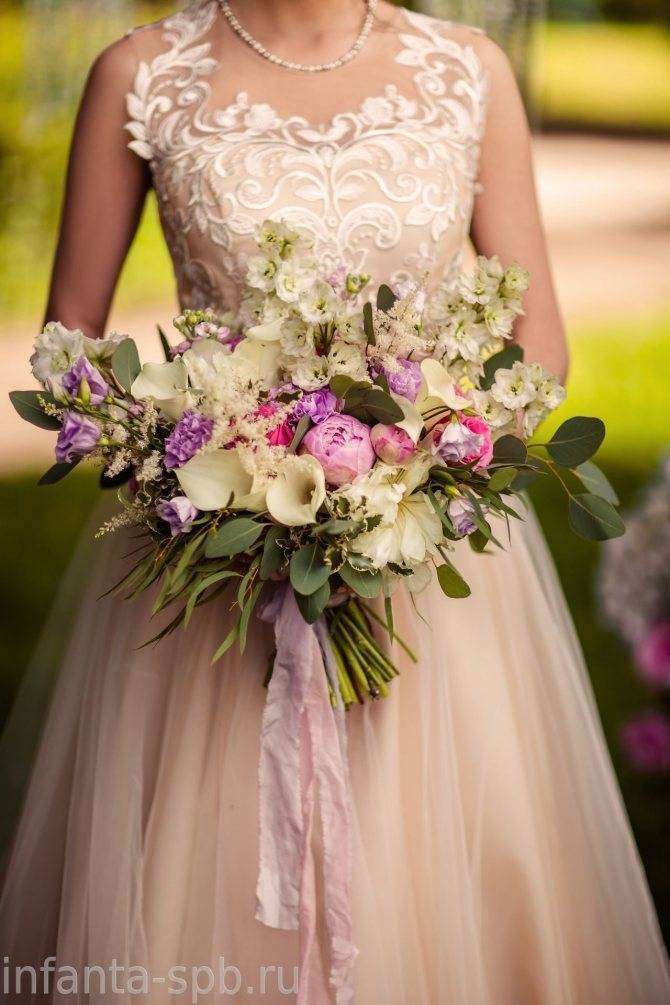 Букет невесты цвета айвори