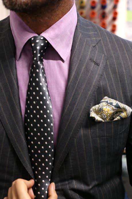 Советы профессионалов: как выбрать галстук к костюму мужчины правильно?