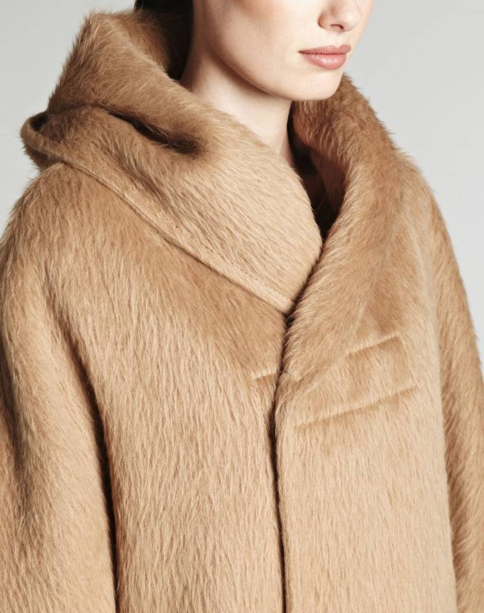 Элегантное пальто из альпаки: модели 2020 и стильные образы (фото)