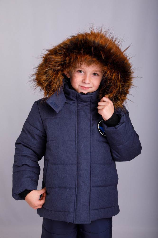 Что лучше купить ребенку- зимний детский комбинезон или  зимний костюм? | детские товары