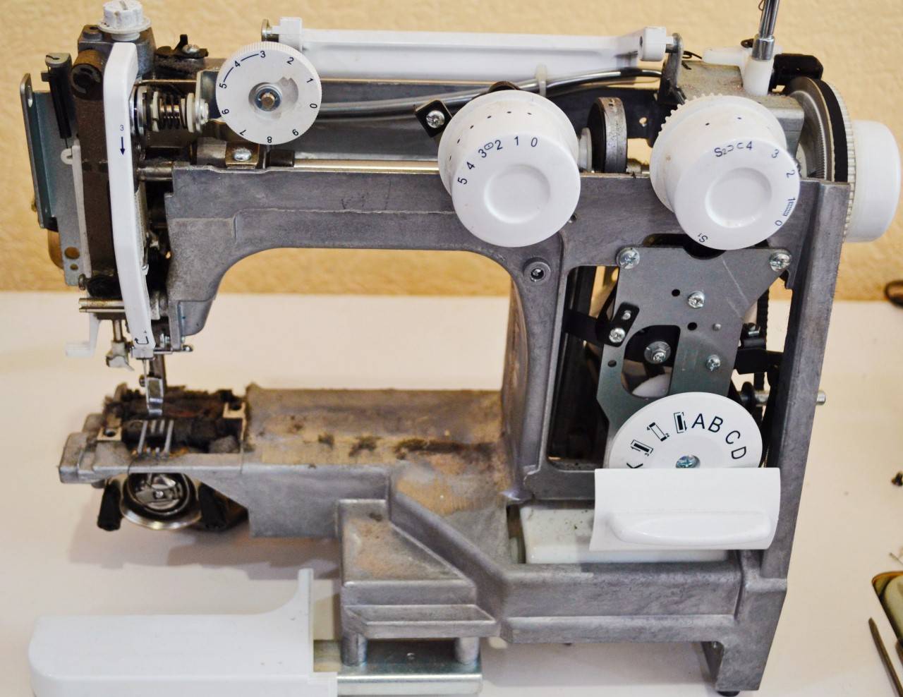 Как отремонтировать швейную машинку самостоятельно?