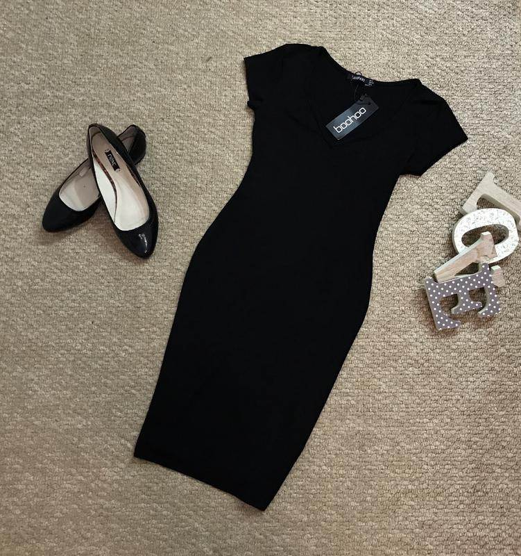 Маленькое черное платье: как выбрать и с чем носить (фото)