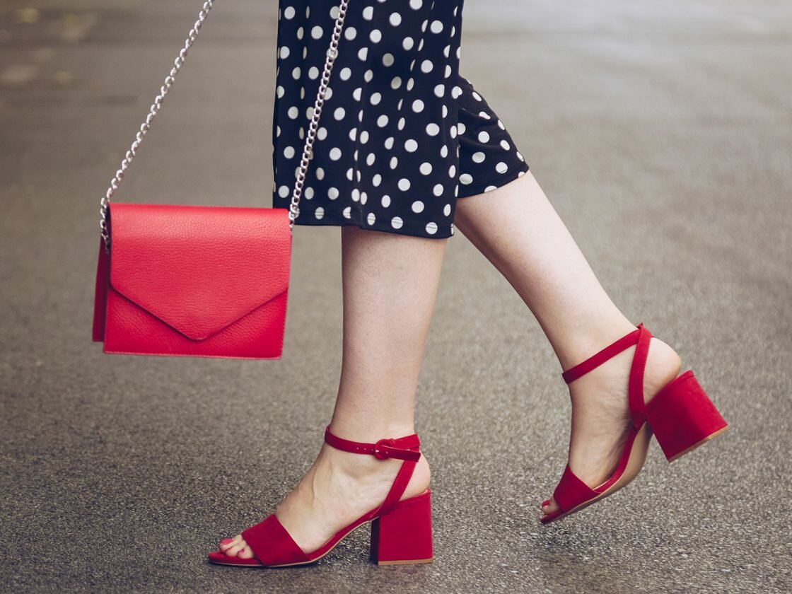 Красные туфли. с чем их носить. мода