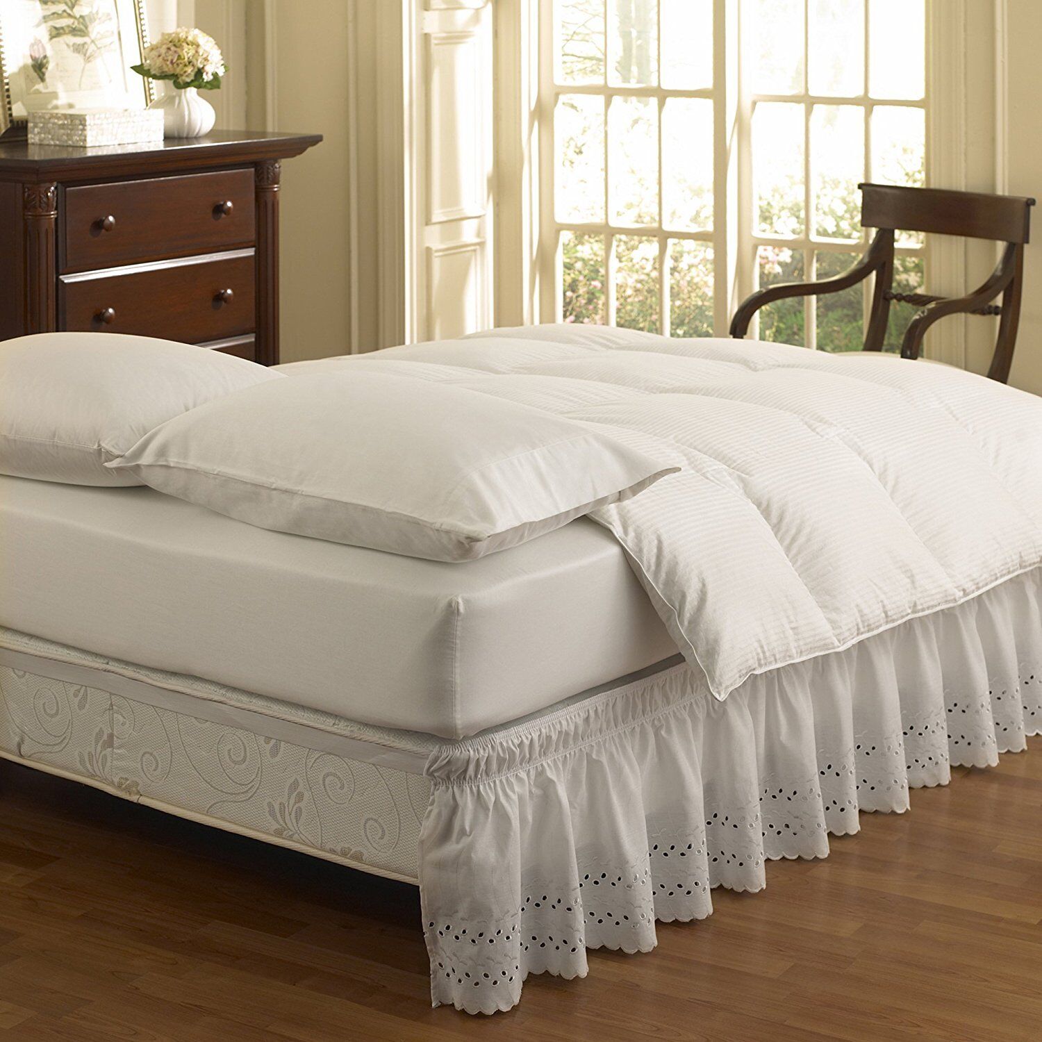 Подзор для кровати: как выбрать нарядную юбочку для оформления спальни