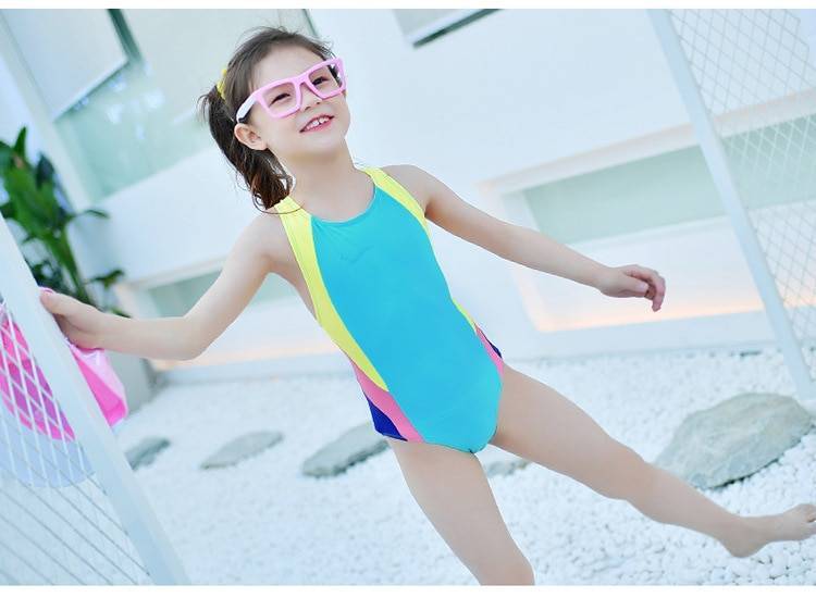 Как выбрать гимнастический купальник для ребенка
