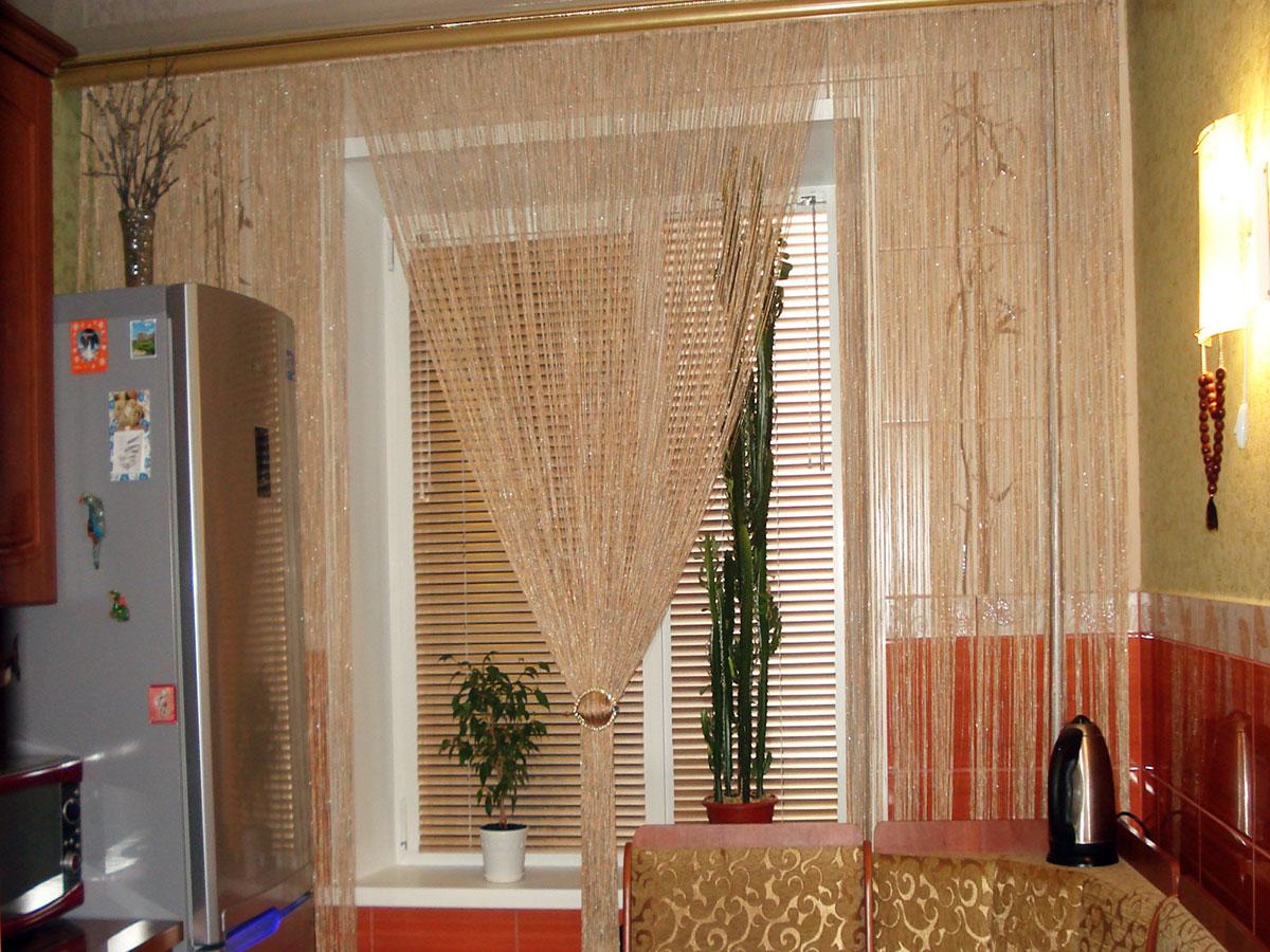 Нитяные шторы в интерьере: 50 фото идей нитяных штор и занавесок для кухни, спальни и гостинной – кошкин дом