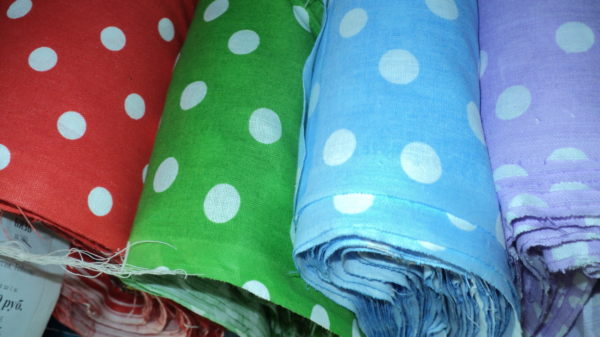 Ткань, известная с пеленок: особенности, производство и применение материала мадаполам
