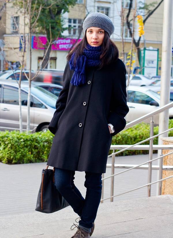 Шапка к пальто: какую подходящую шапку носить женщинам осенью
