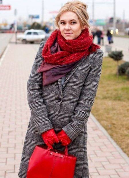 Как красиво завязать шарф на пальто или куртку