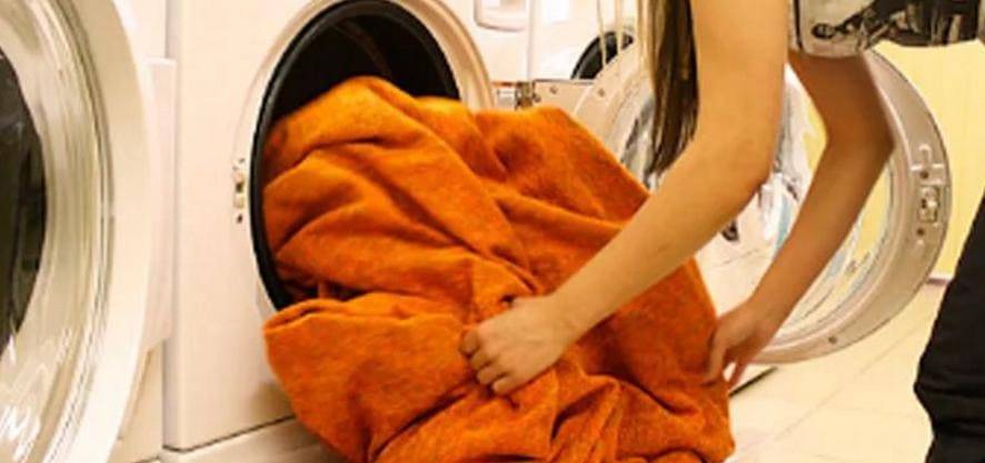 Как постирать большой плед в домашних условиях в бытовой стиральной машине, выбор температуры воды и режима стирки