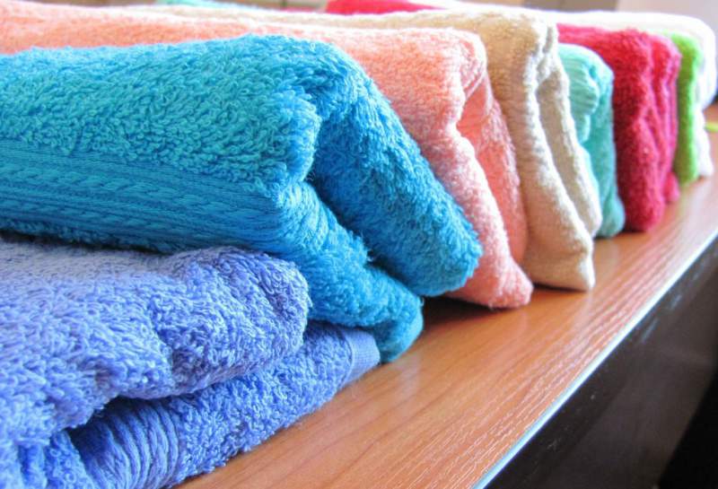 6 способов сделать колючее махровое полотенце снова мягким - vseolestnicah