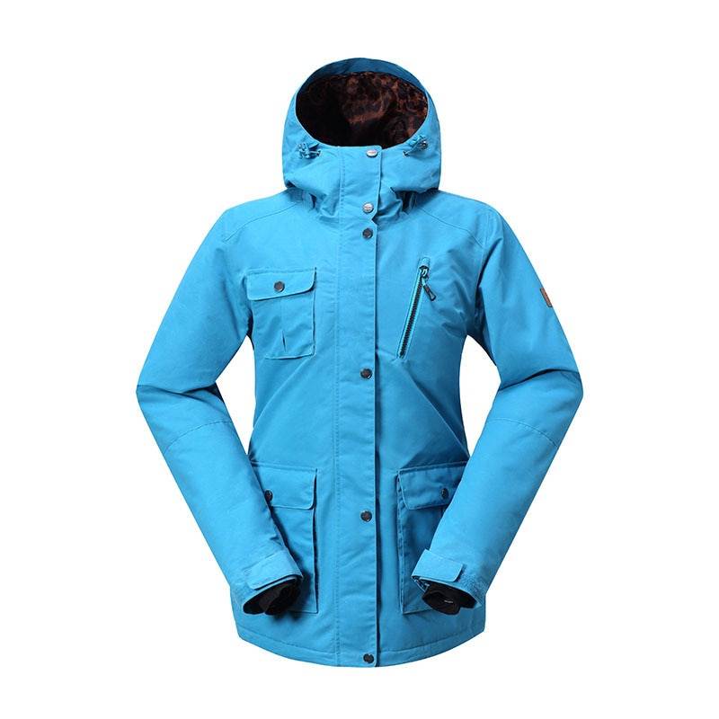 Как выбрать дождевик или водонепроницаемую куртку