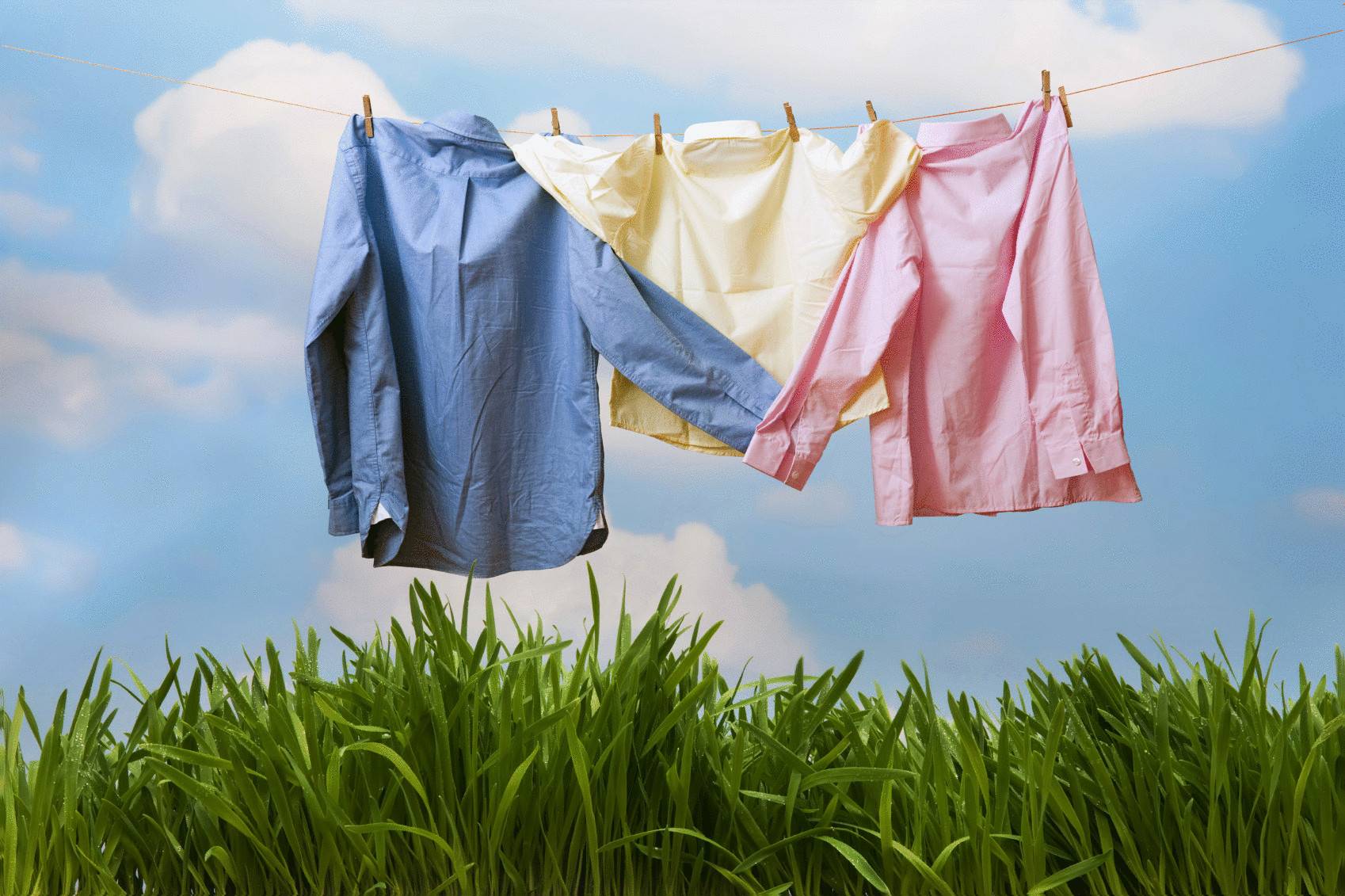 10 рекомендаций, которые помогут сохранить одежду новой