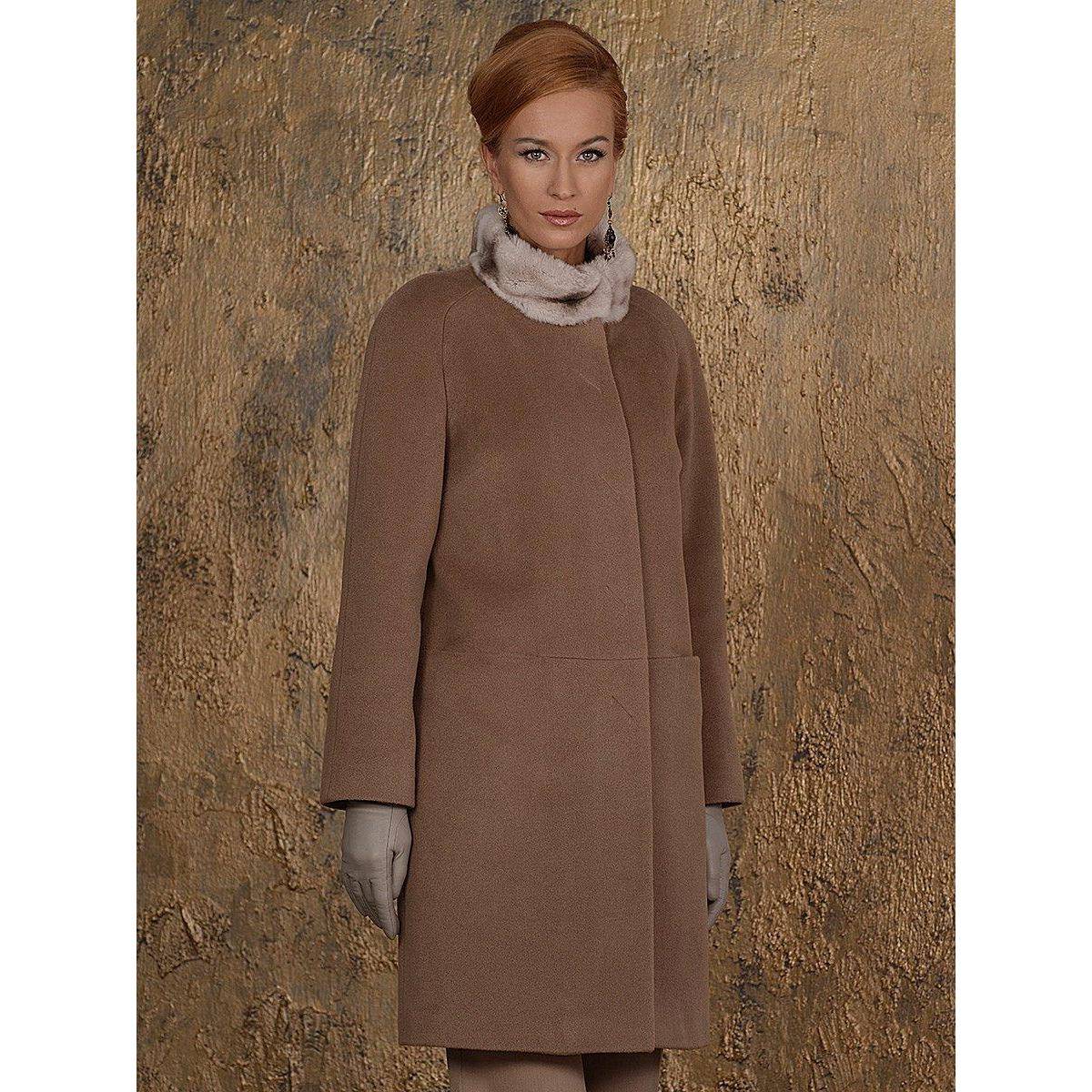 Стильные короткие пальто для женщин: с чем носить и сочетать для создания модного лука?