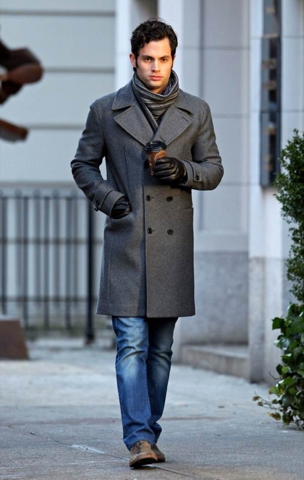 Как и с чем носить пальто мужчине: выбираем шарфы, обувь, головные уборы | playboy