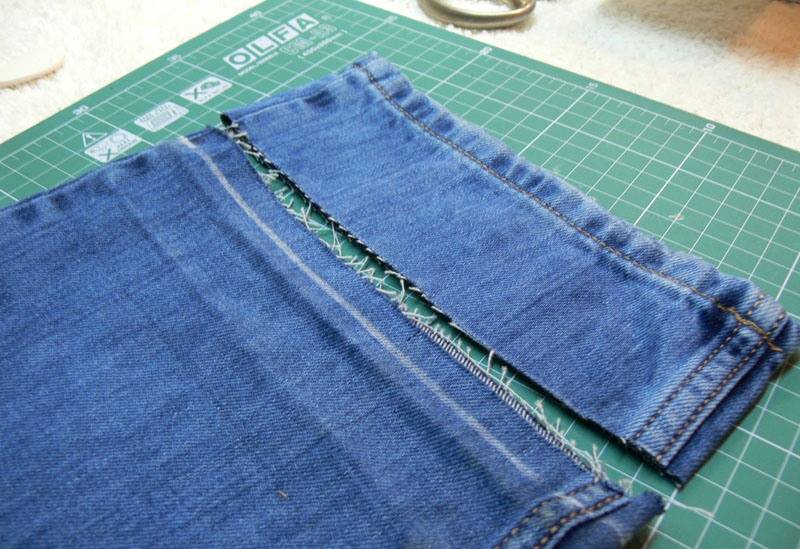 Как правильно подшить джинсы, учимся сохранять фабричный шов