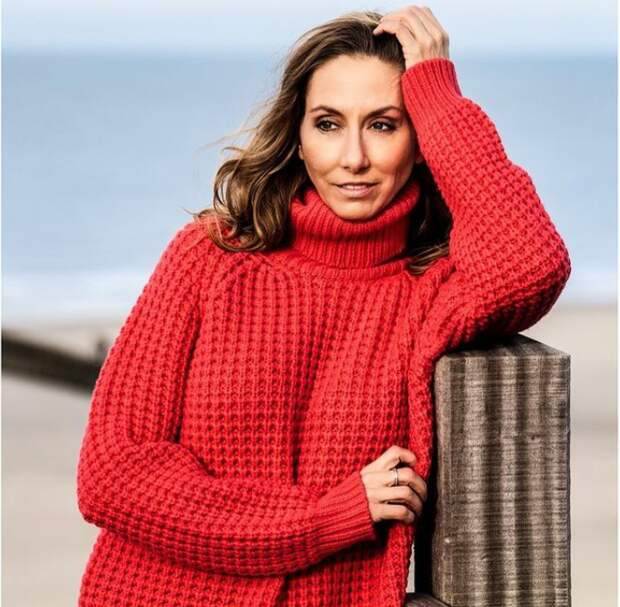 Тепло и модно одновременно: какой свитер выбрать на прохладную осень