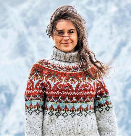 Модные свитера на осень-зиму 2021-2022 года: основные тенденции, тренды, новинки с фото