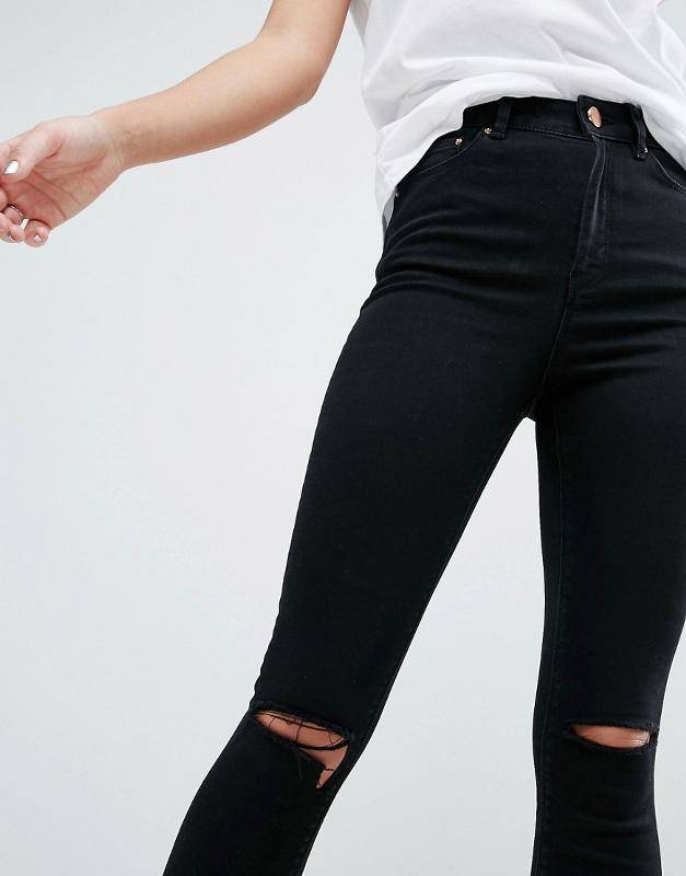 Черные джинсы женские, с одеждой какого цвета и куда надевать