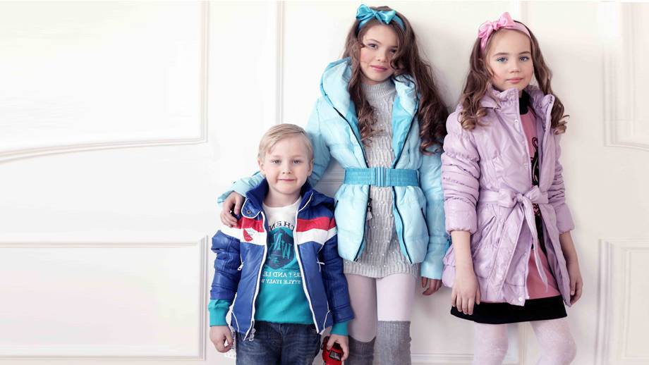 Модели зимней одежды для девочек в зависимости от возраста