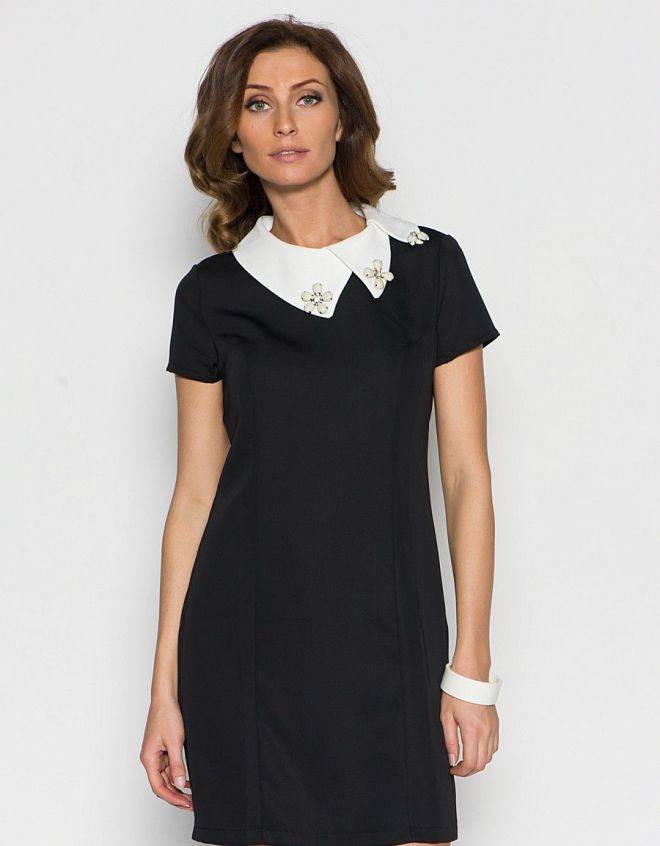 Как выбрать черное платье с белым воротником: классический образ на каждый день
