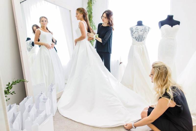 В копилку невесты: что нужно знать про размеры свадебных платьев