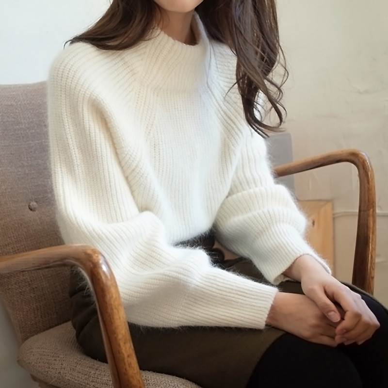 Как выбрать женский свитер: правильная подготовка к зиме