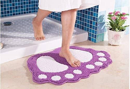 Противоскользящий коврик в ванну: плюсы и минусы