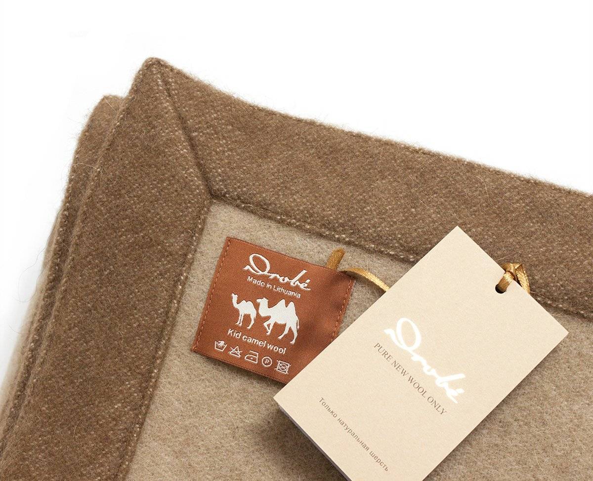Описание одеял из натуральной верблюжьей шерсти, их преимущества и недостатки, советы по выбору