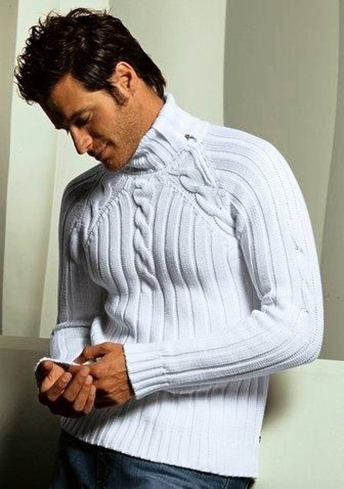 Как связать мужской свитер спицами: топ-120 фото + мастер-класс для начинающих, подробные вязальные схемы с описанием