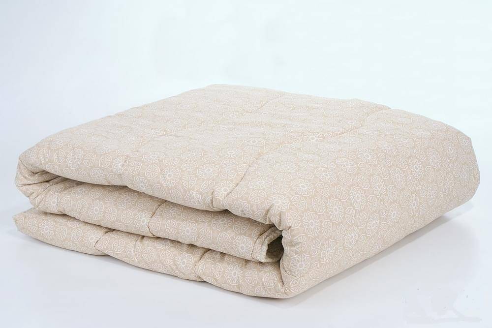 Как выбрать одеяло из овечьей шерсти: теплое и облегченное. характеристика производителей меховых изделий