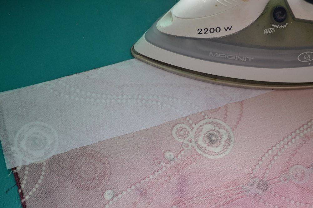 Паутинка для ткани: особенности и инструкция по работе с материалом