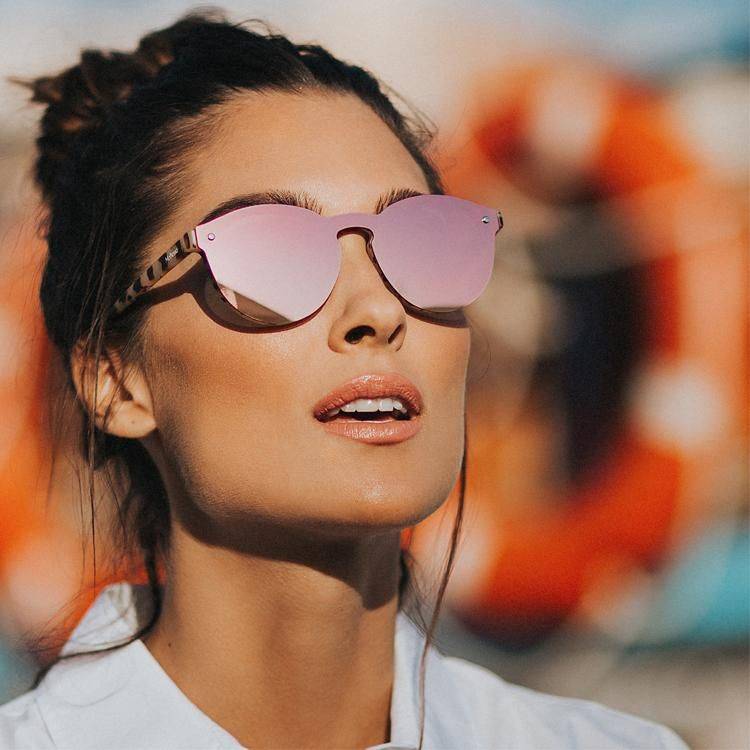 Модные женские очки для зрения и солнцезащитные 2023, тренды среди форм оправ, самые стильные модели