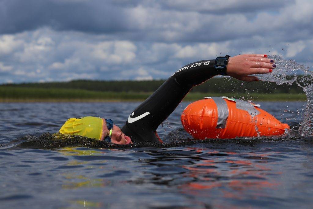 Как выбрать гидрокостюм для триатлона и плавания на открытой воде