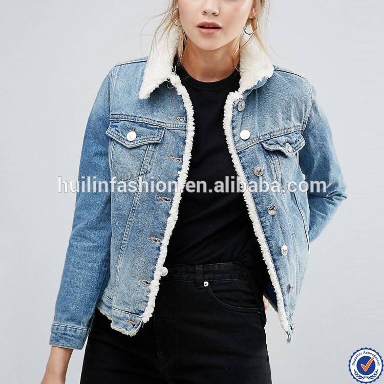 Стильные джинсовые женские куртки на осень 2021