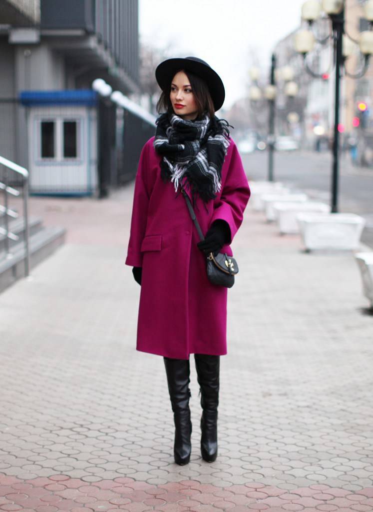 Шапка к пальто: какую подходящую шапку носить женщинам осенью