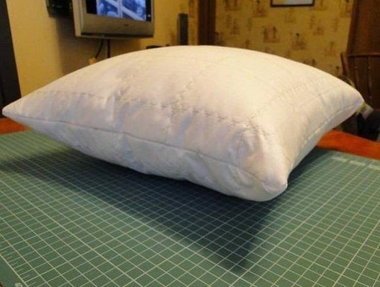 Наполнитель для декоративных подушек: чем можно набить подушку в домашних условиях