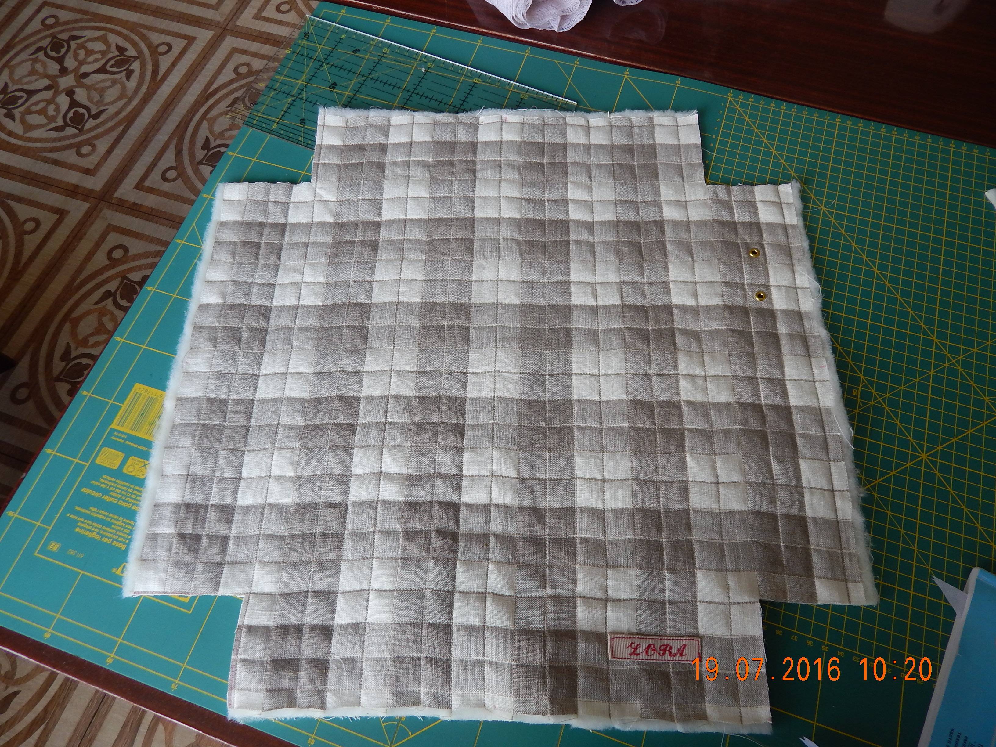 Чехлы на табуреты: делаем квадратные модели на кухню