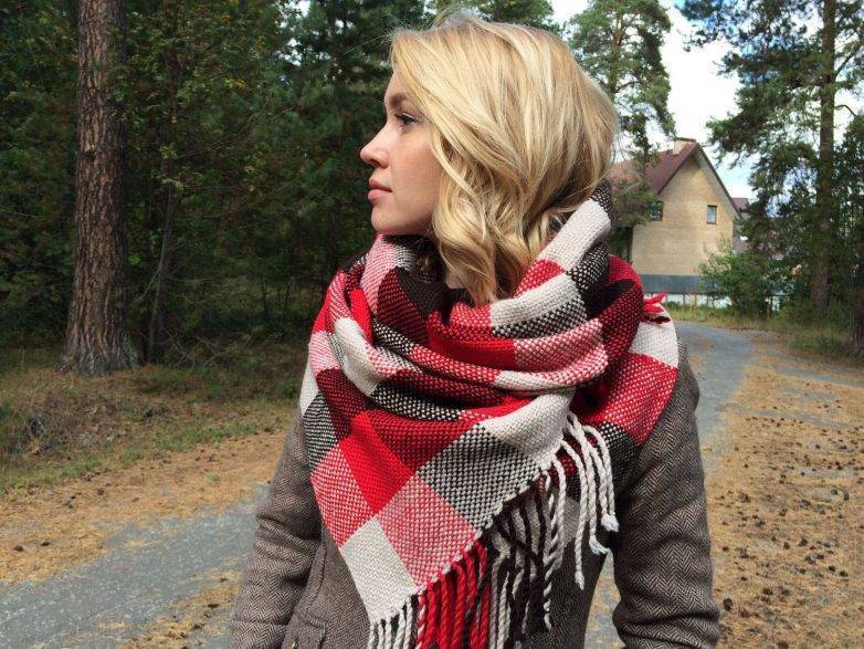 Как носить шарф с пальто: советы стилистов в создании трендовых дуэтов